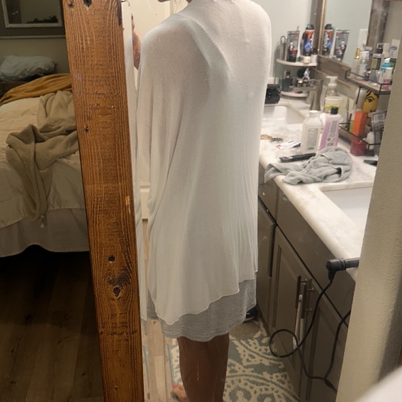 Shirt overlay or basic cardigan - Picture 4 of 6